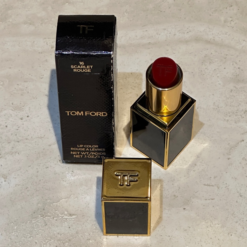 Tom Ford Lip Color Lipstick - 16 Scarlet Rouge - Picture 2 of 7